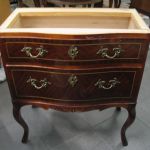432 1529 CHEST OF DRAWERS